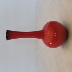 Vintage red glazed. Potterybud vase 6"tall. Black glazed interior.